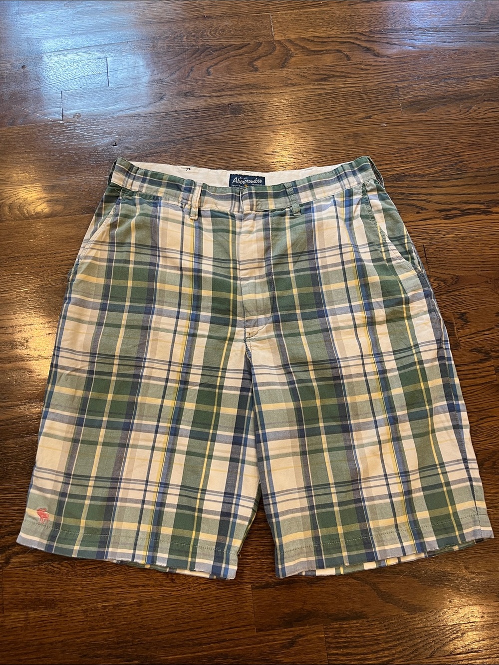 Men’s Abercrombie and Fitch  size 32 shorts